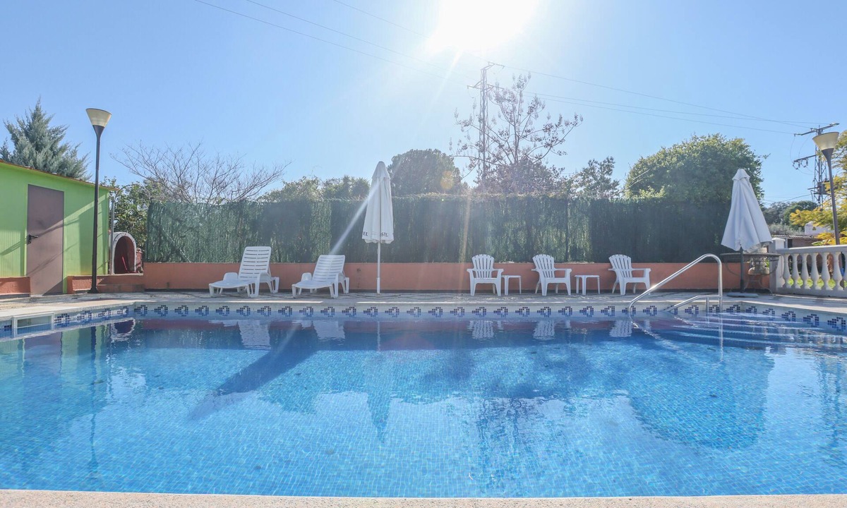 Guillena Villa | La Morada Del Yayo - Four Bedroom Villa, Sleeps 5