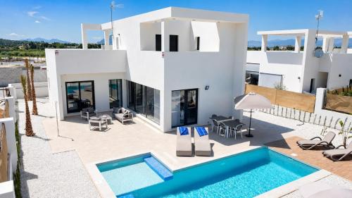 Benijofar Villa | La Perla Blanca