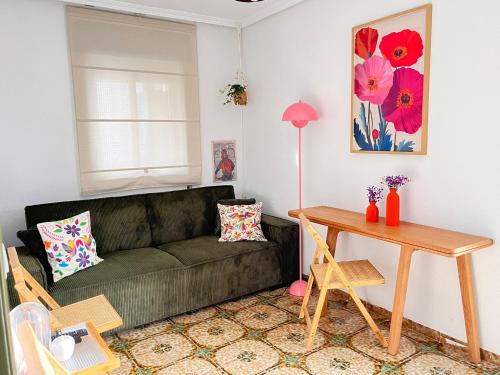 Pradolongo Apartment | La Residencia de Felipe Castro