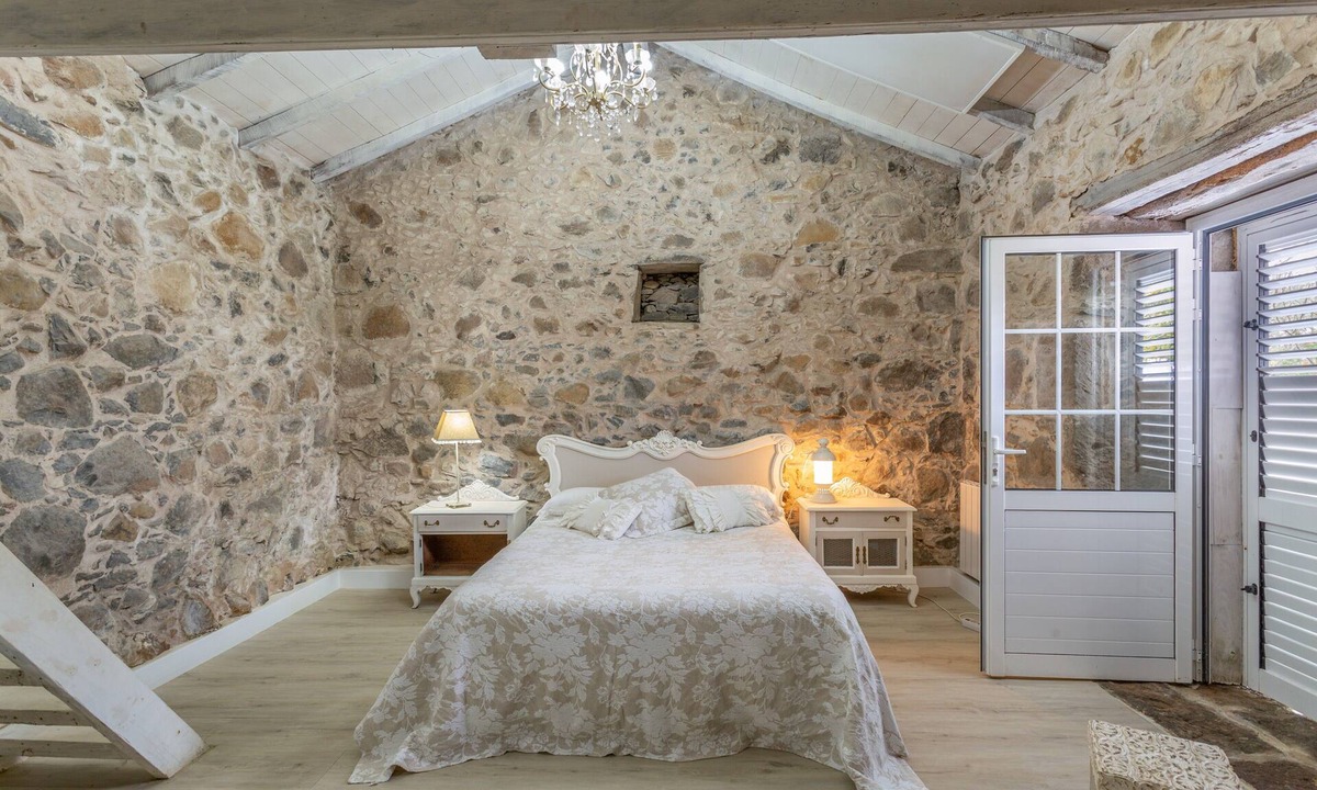 Moya Ski Chalet | La Toscana de Corvo in Moya – Mountain Chalet with Sea Views