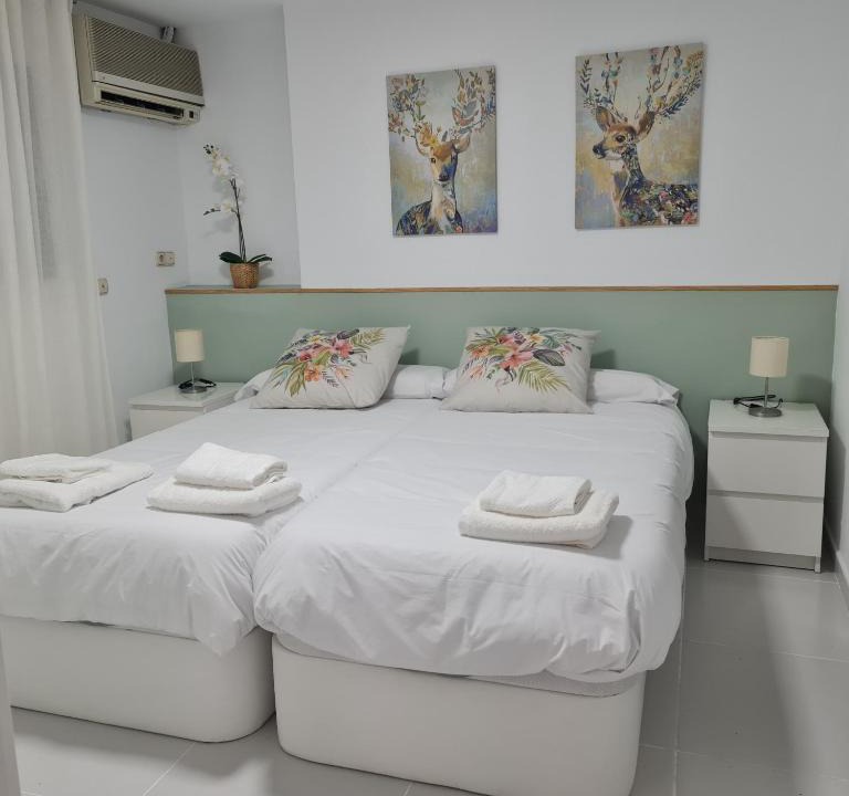 Distrito de Levante Apartment | La Victoria 4