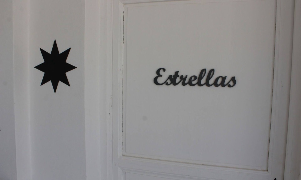 Cuevas Del Almanzora Hotel | LARGE ROOM IDEAL FOR FAMILIES OR FRIENDS