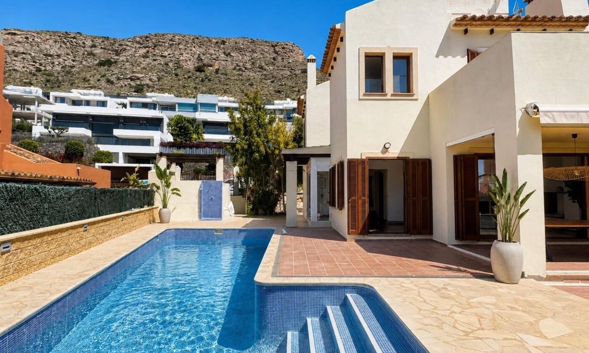 Finestrat Villa | Large villa with private pool and sea views