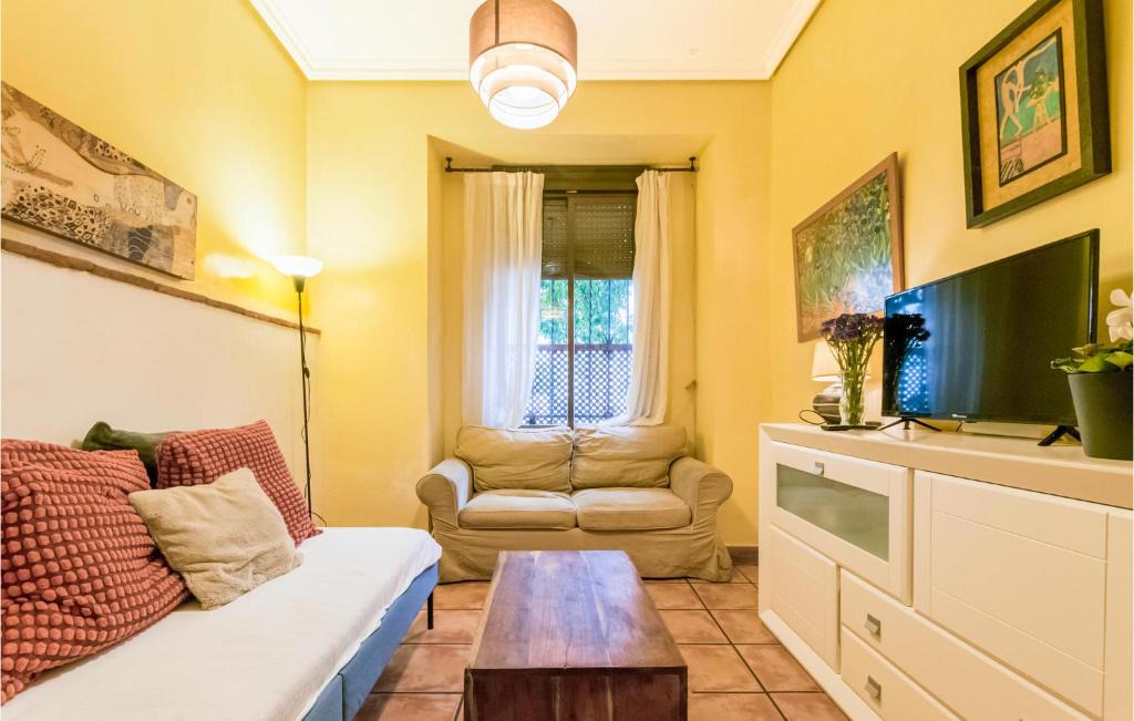 Santiago Apartment | Lovely Apartment In Cordoba With Wifi