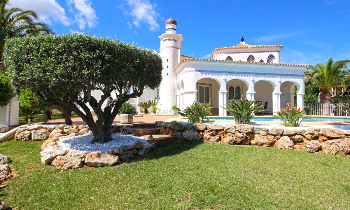 Denia Villa | Luxurious Villa with air conditioning and pool Marquesa GU 6 People