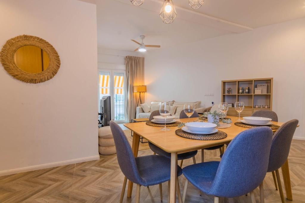 Cercadilla-Medina Azahara Apartment | Luxury Downtown Station Córdoba