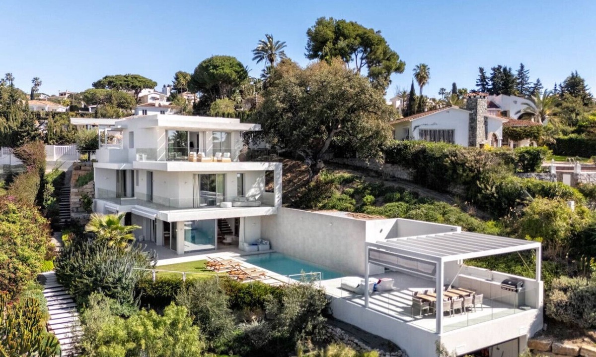 Elviria Apartment | Luxury New Villa ALMA- 5BDR, Pool, Garden, Parkin