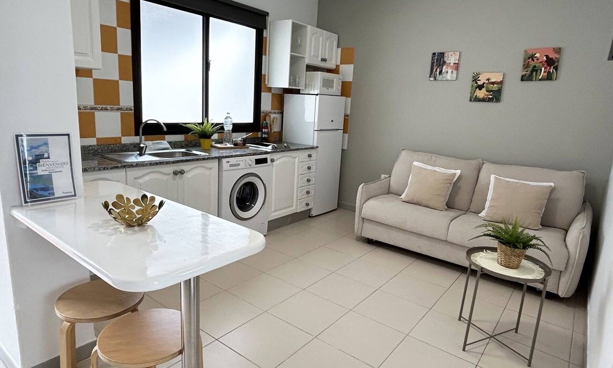 Arrecife Apartment | Mahostly Apartment Comillas PF