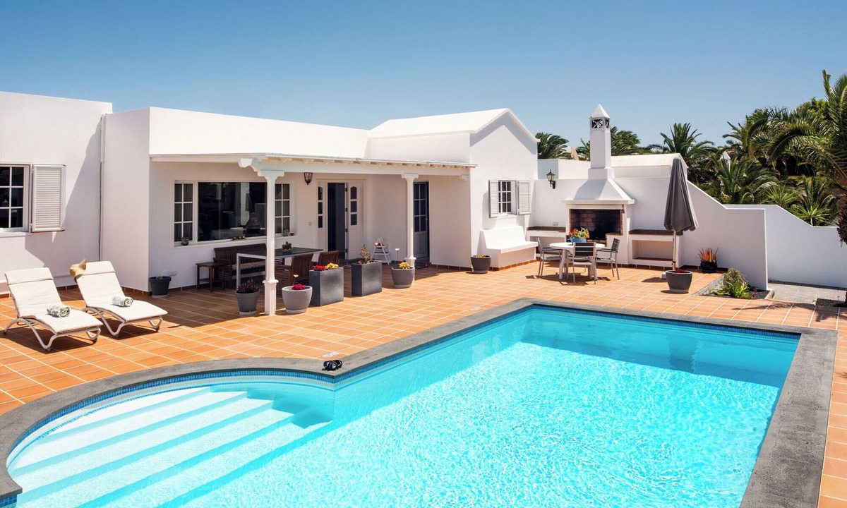 Puerto Calero Villa | MANUELA by Buenavilla | Detached villa in the exclusive marina