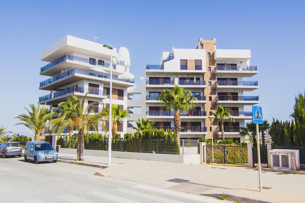 Els Arenals del Sol Apartment | Modern apartment, Arenales Playa 8