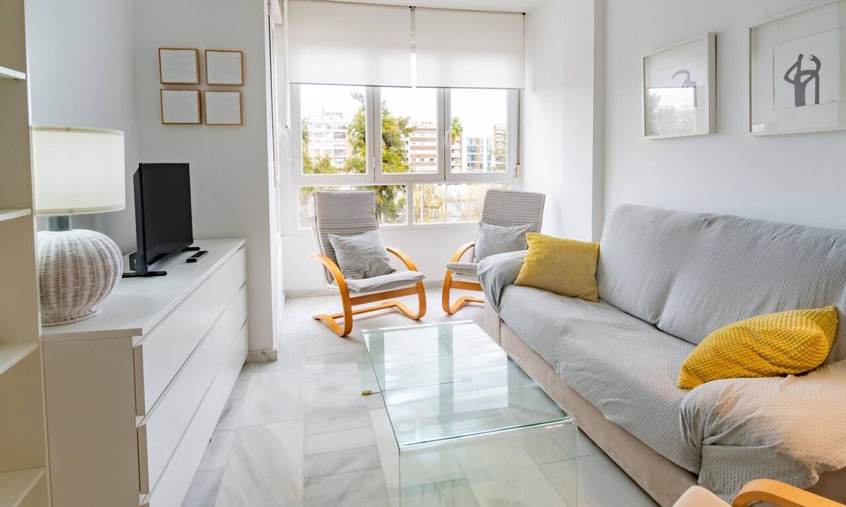 Ciudad Jardin Apartment | Modern Apartment in Central Córdoba Near Historic Attractions
