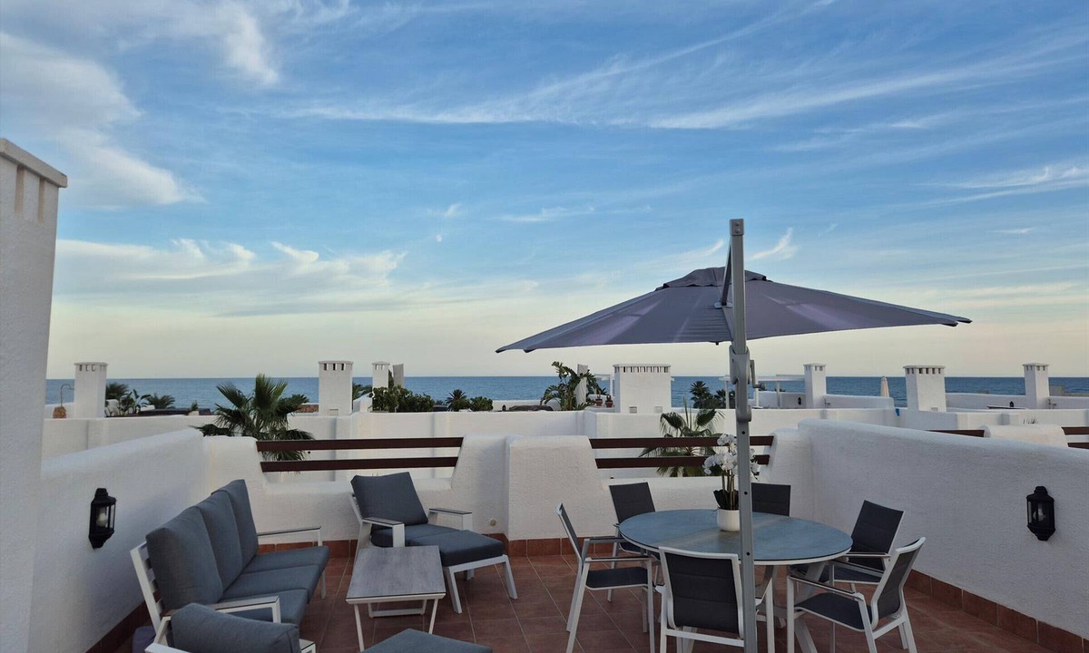 El Pozo del Esparto Apartment | Modern luxurious apartment with air conditioning in San Juan de los Terreros