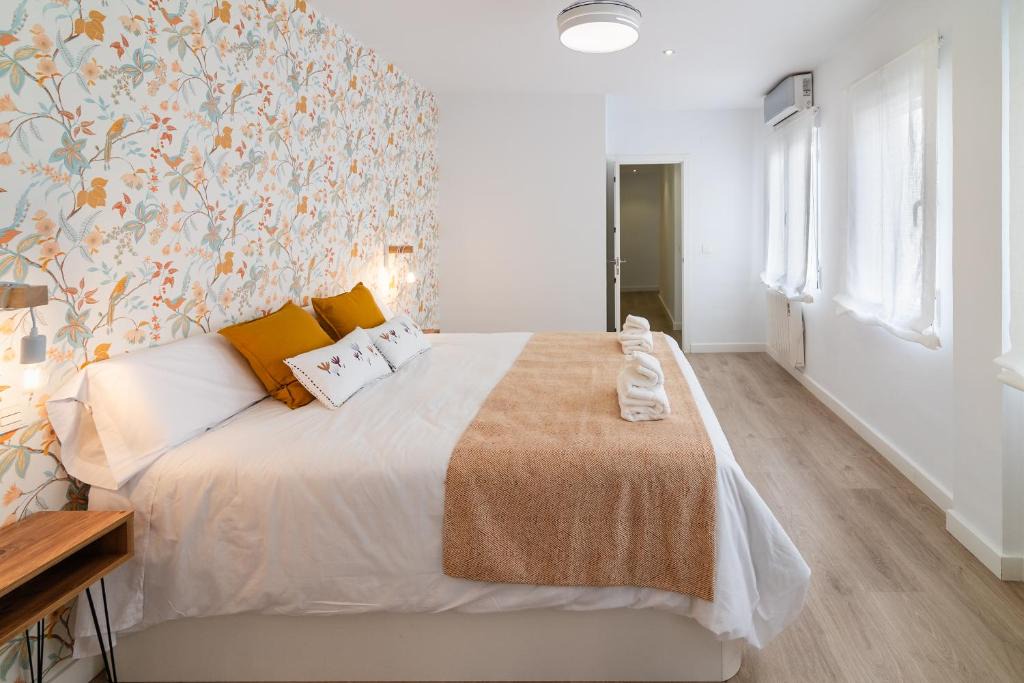 San Basilio Apartment | New! Villa Antala - Patios de Córdoba