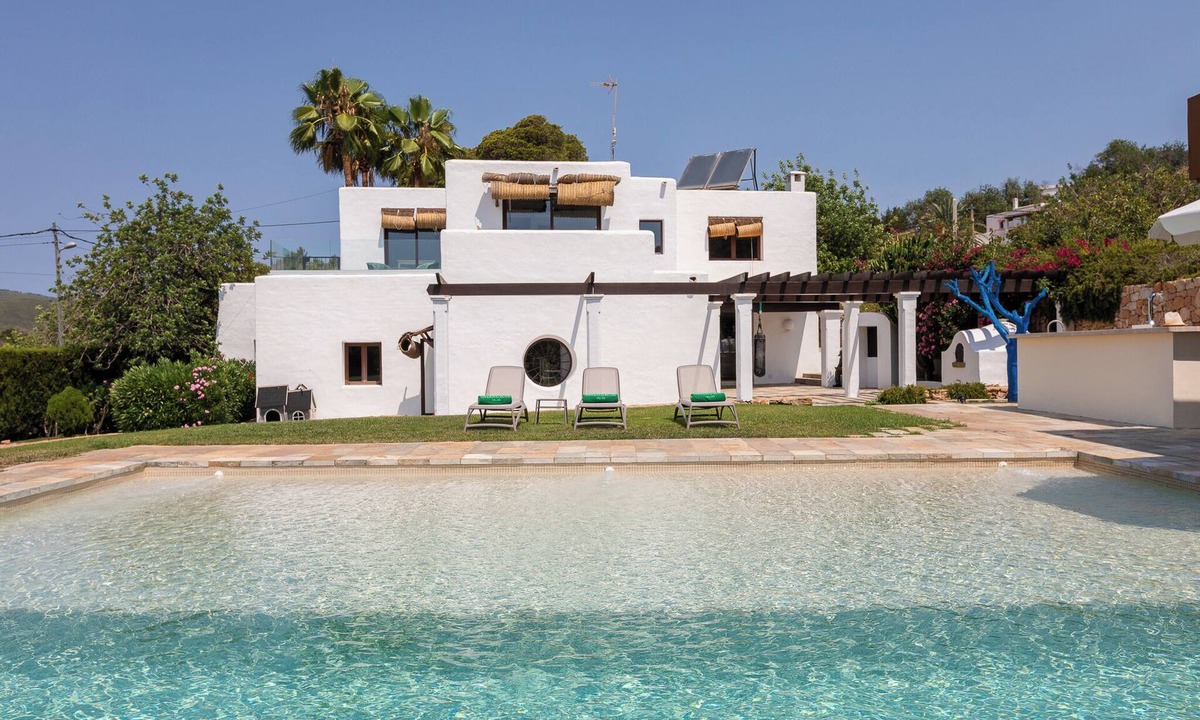 Sant Carles de Peralta Villa | New! Villa Can Xic - Three Bedroom Villa, Sleeps 6