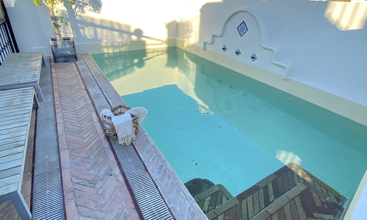 San Bartolome House | Palace in the center of the town with pool