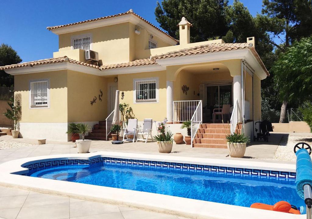 Castalla Villa | Pinada del Rio Villa, Alicante