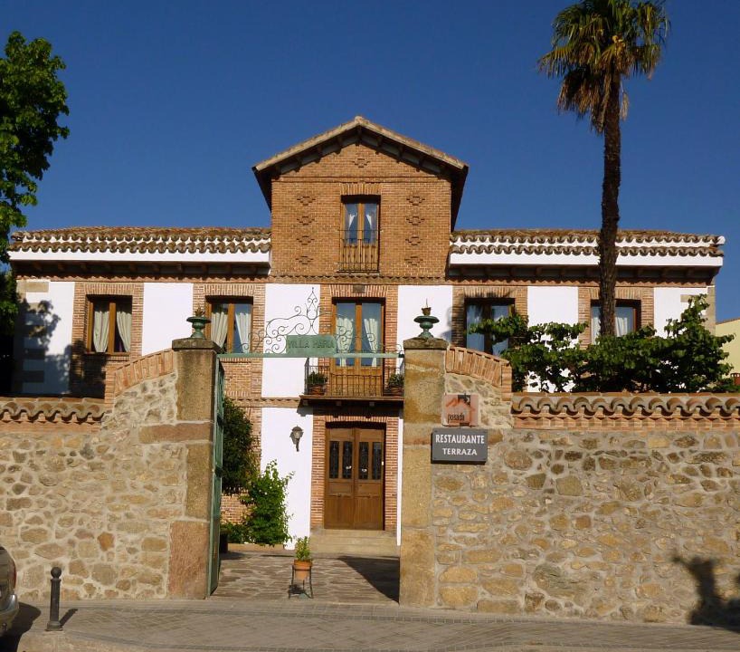 La Adrada House | Posada Villa Maria