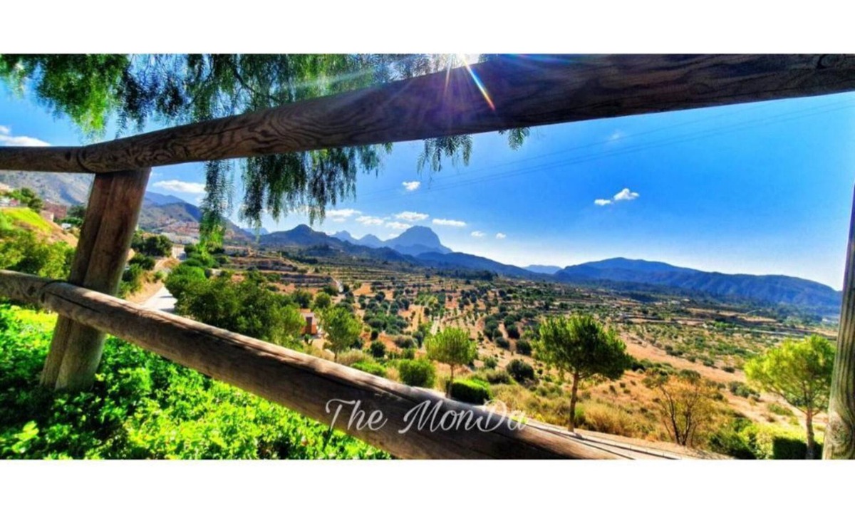 Relleu Ski Chalet | Preciosa Casa Independiente con Piscina Privada en la Montaña A18km de la Playa