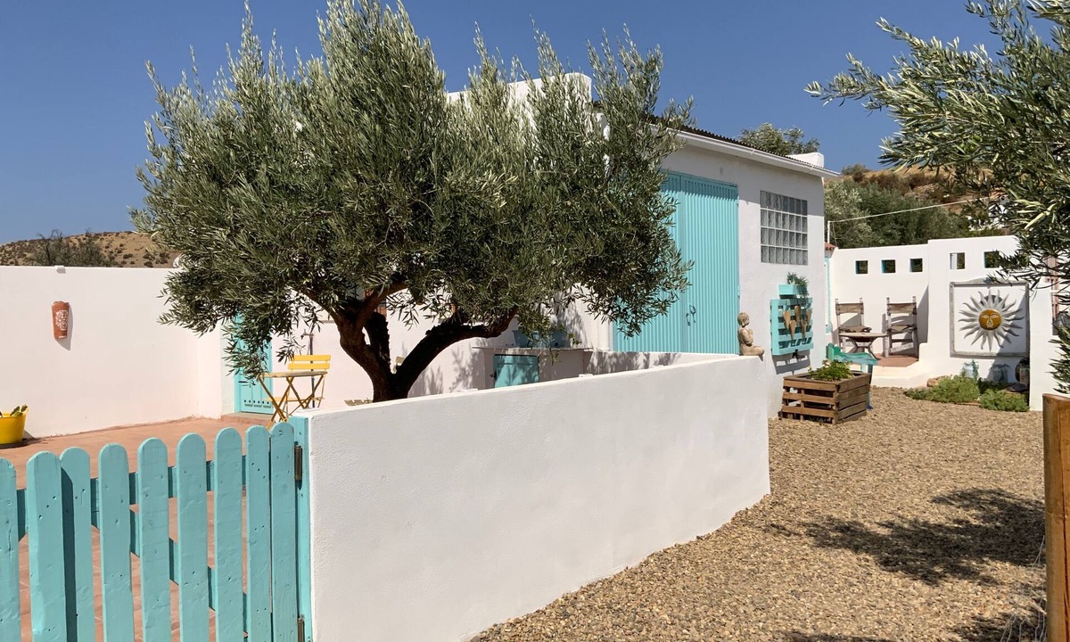 Pago Aguilar Bajo Cottage | Quality Rustic Retreat in Tabernas Countryside
