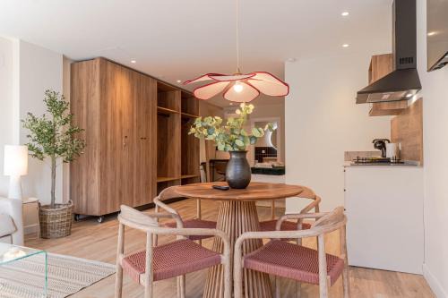 Plaza de Toros-Doctores-San Lazaro Apartment | RentitSpain - Granada - Modernos Estudios, Acogedores y Excelente ubicación