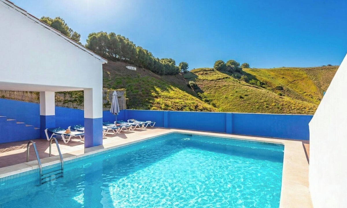 El Borge Villa | Rocío Almáchar by Ruralidays