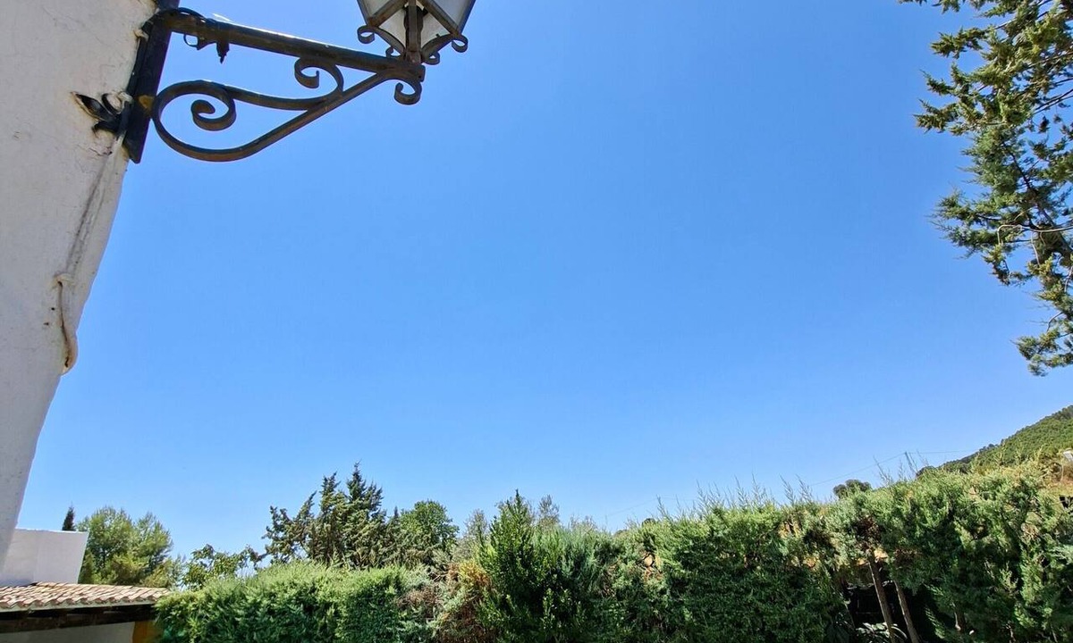 Archidona Villa | Rural House 'La Saucedilla' with Mountain Views, Private Pool and Wi-Fi