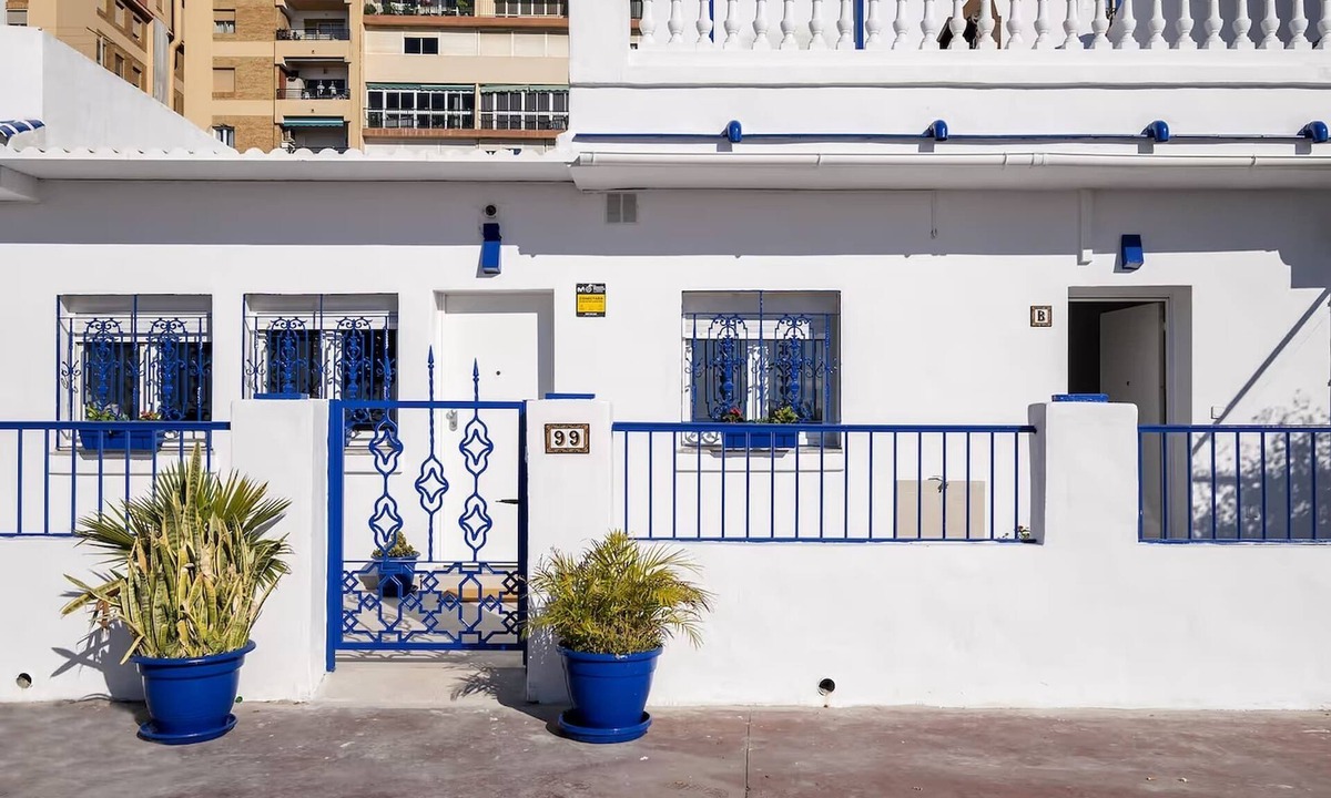 Playas del Palo Apartment | Seaview studio in El Palo - TakeCareMalaga