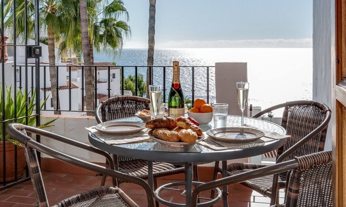 Chimenea Apartment | SHR004 Smile Beach House. Incredible views.