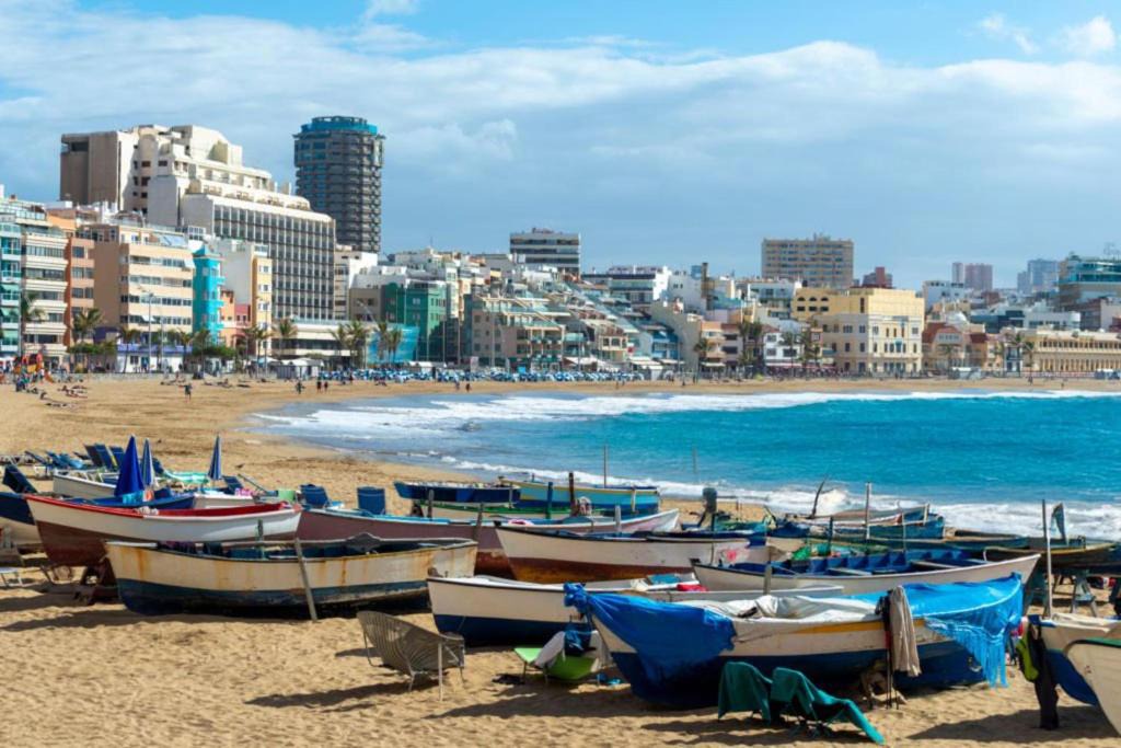 Las Palmas de Gran Canaria Apartment | Sole Beachstay Las Canteras by VillaGranCanaria
