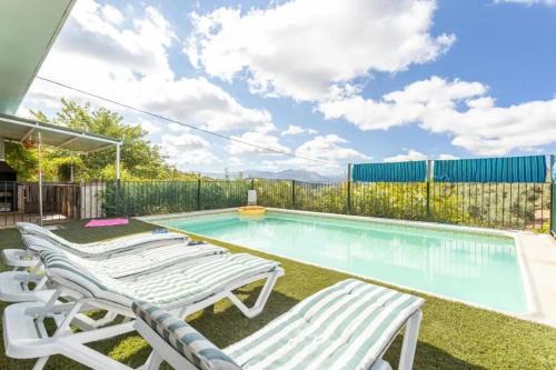 Archidona Villa | Spacious villa with mountain view in Archidona, private pool