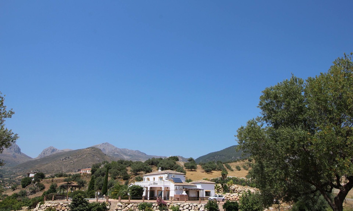 Alcaucin Villa | Spectacular, 6 bedroom villa with large private pool in Nature Reserve area