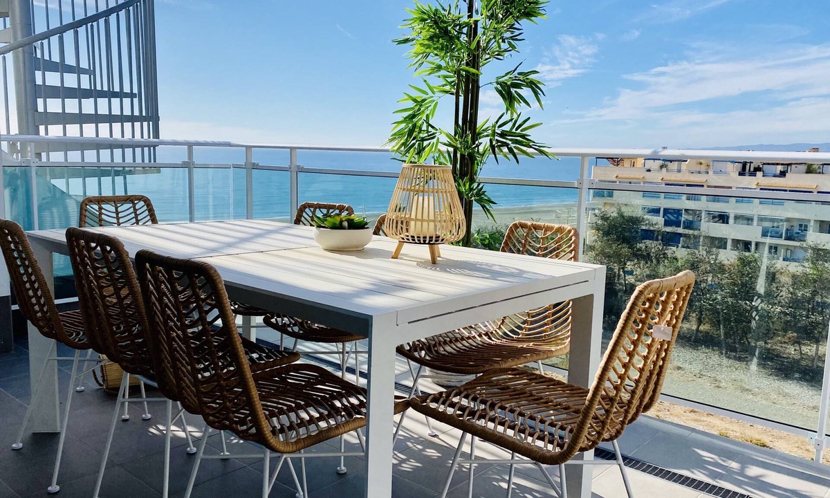 El Morche Apartment | Stor Lägenhet vid Stranden med Fantastisk Terrass