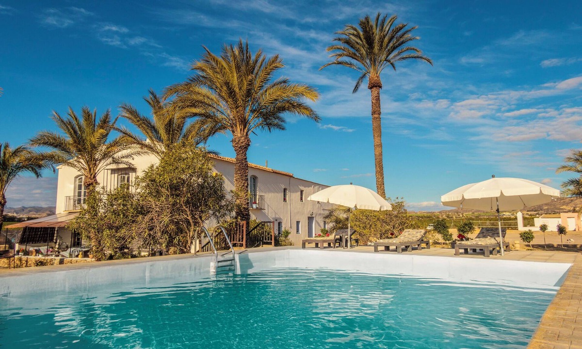 Vera House | Stunning 18th century Cortijo with 2 private pools, 4 bedrooms, 4 bathrooms