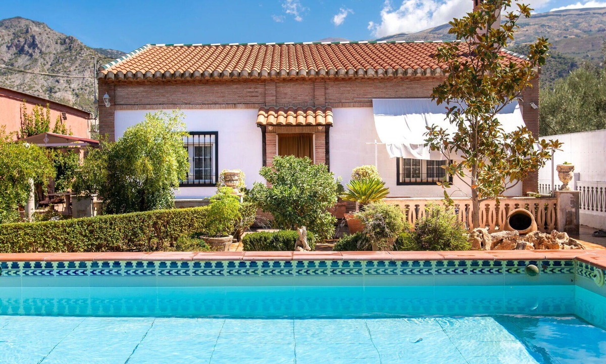 Niguelas House | Stunning private villa for 6 people with private pool, A/C, WIFI, TV and patio