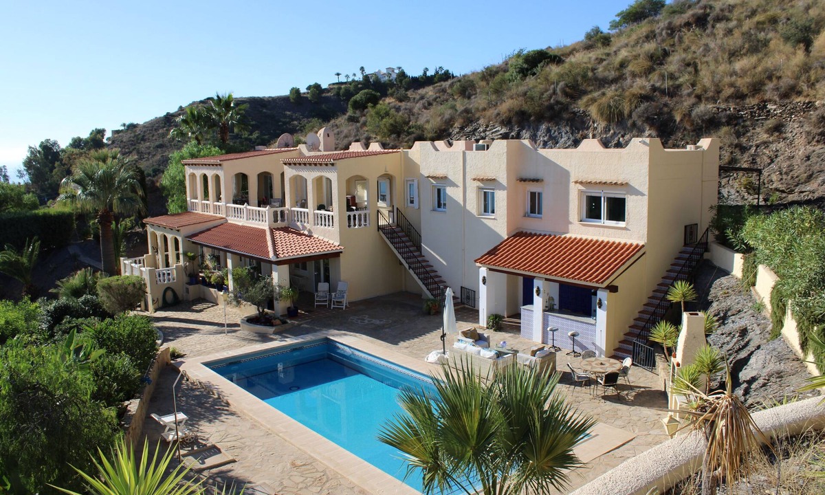La Parata Villa | Stunning Villa