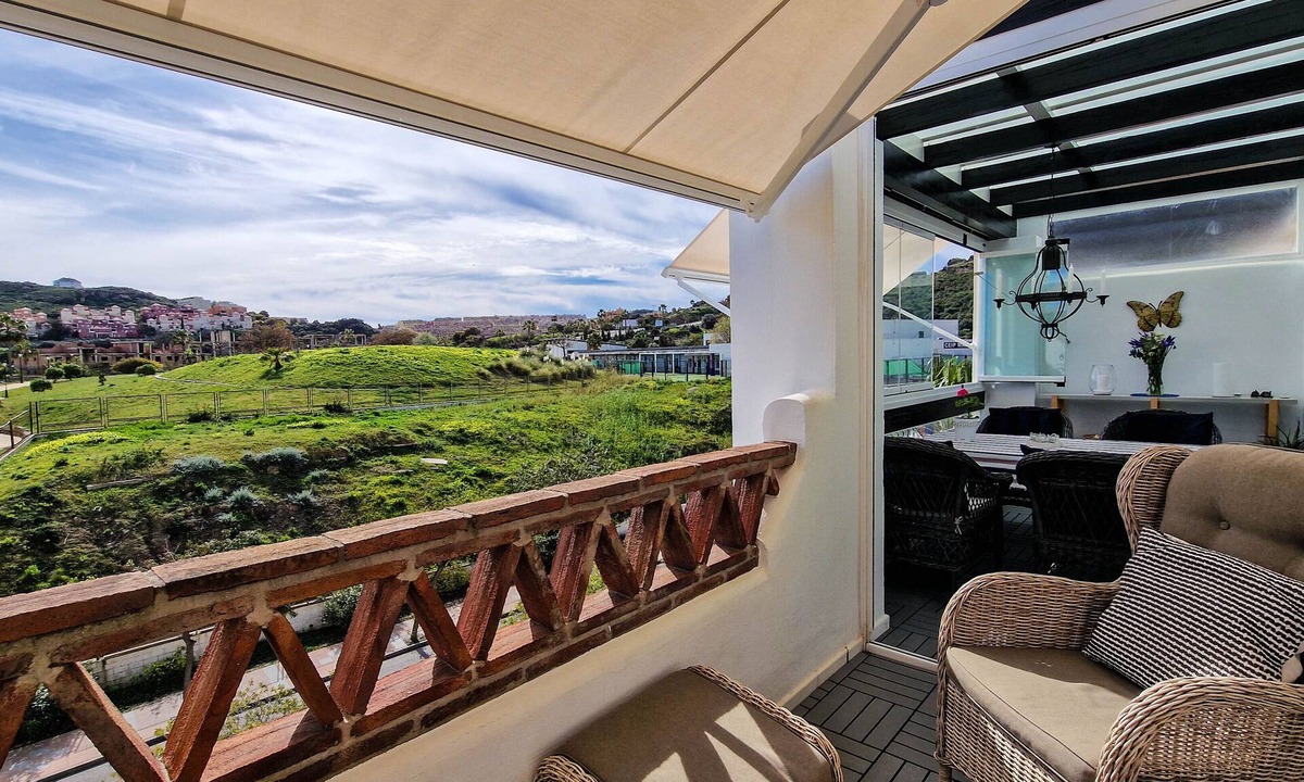San Luis de Sabinillas Apartment | Stylish Penthouse Near Duquesa Marina – Pools, Terrace & 10-Min Walk to Beach!