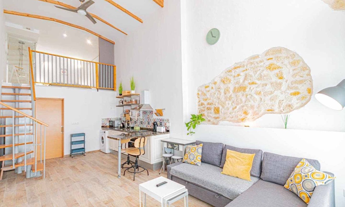 Alicante Apartment | SunCastle Romantic Loft