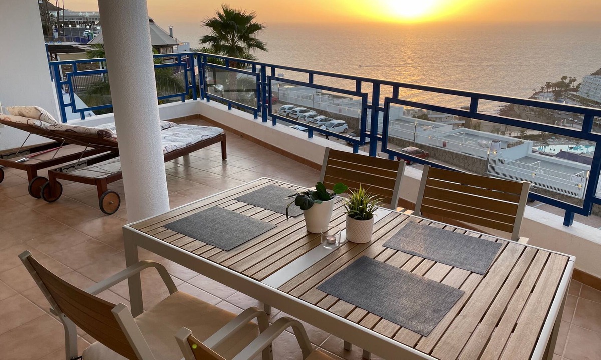 Taurito Apartment | Sunny Seaview Modern apt - pool and beach access
