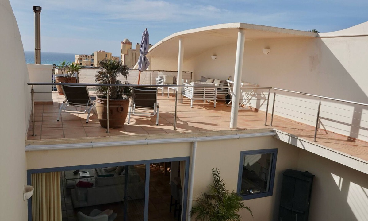 Bahia Calma House | Tastefully furnished maisonette apartment