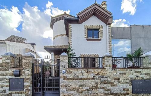 Jun House | Taurus 13