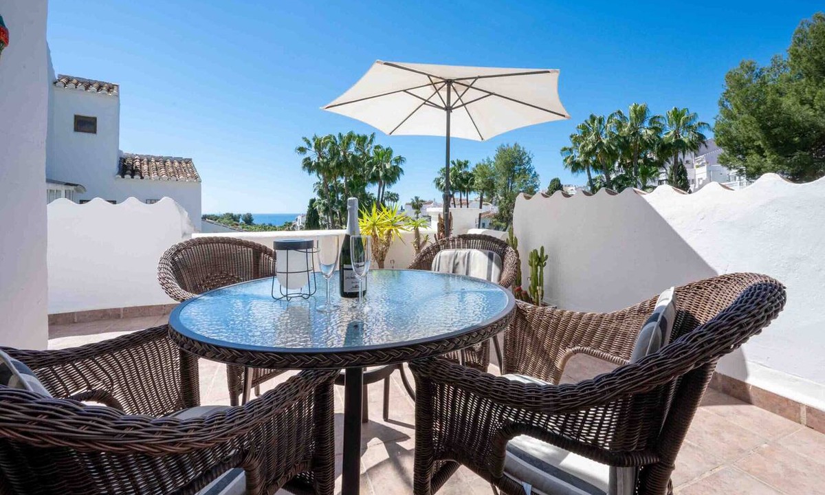Oasis del Capistrano Apartment | Tetuan 31 - El Oasis de Capistrano!