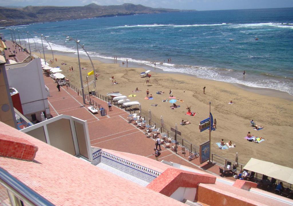 Las Palmas de Gran Canaria Apartment | The Beach Las Canteras Vacacional