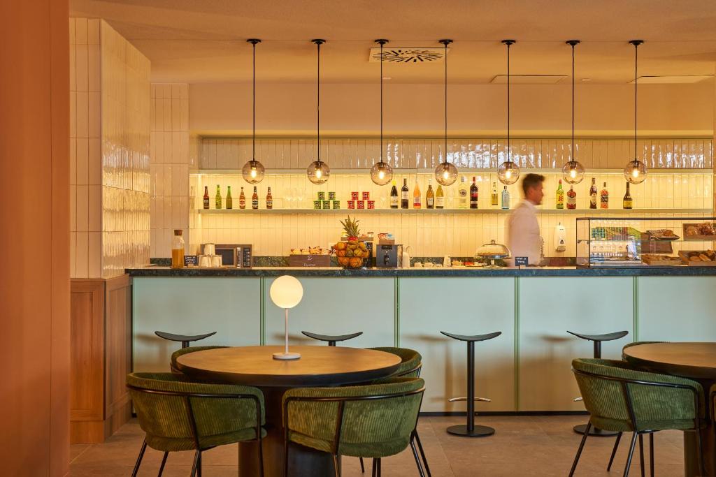 Buenavista Hotel | The Carabanchel Episode