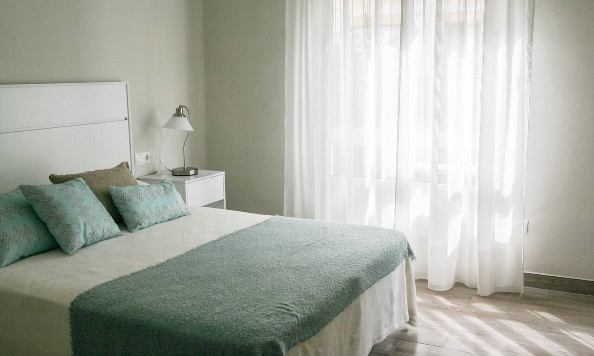 La Catedral Apartment | The House of the Wall
