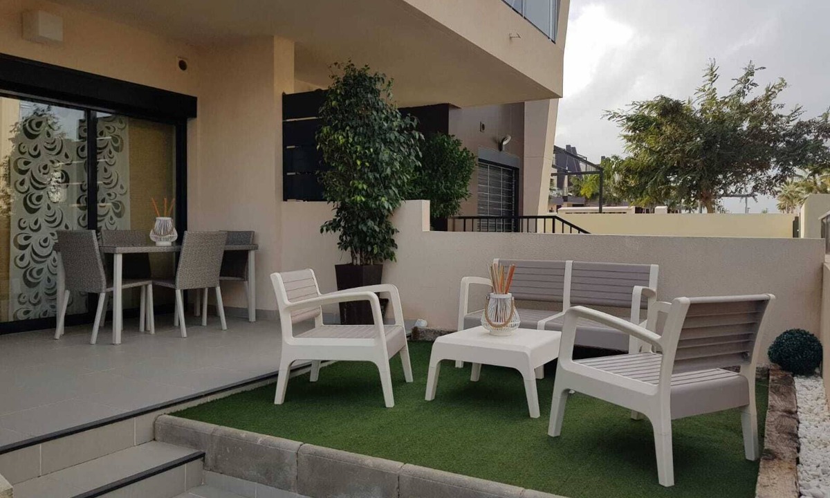 Pueblo Latino Apartment | Torre de la Horadada (Alicante) 200 meters from the beach of Mil Palmeras.