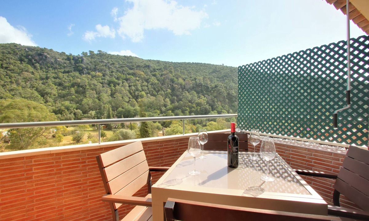 Benahavis Apartment | Two-Bedroom Benahavis Village Apartment with beautiful Mountain View.