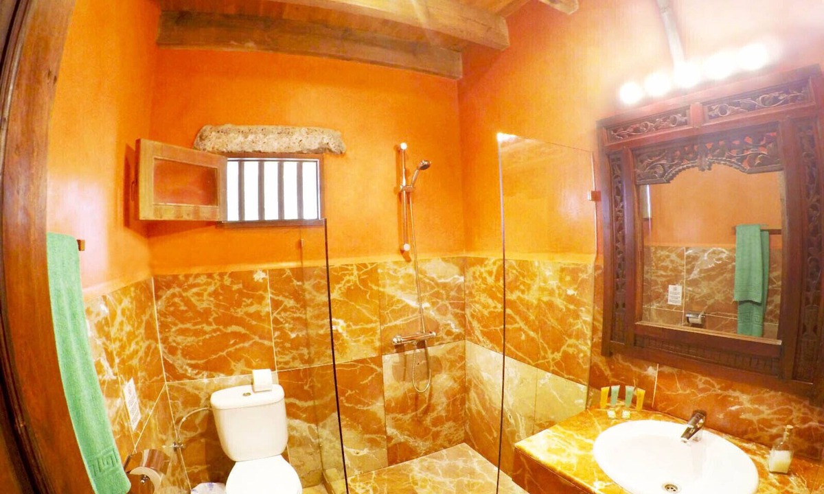 El Islote Villa | Two Bedroom villa , Unique, cozy, private garden, warm, family type