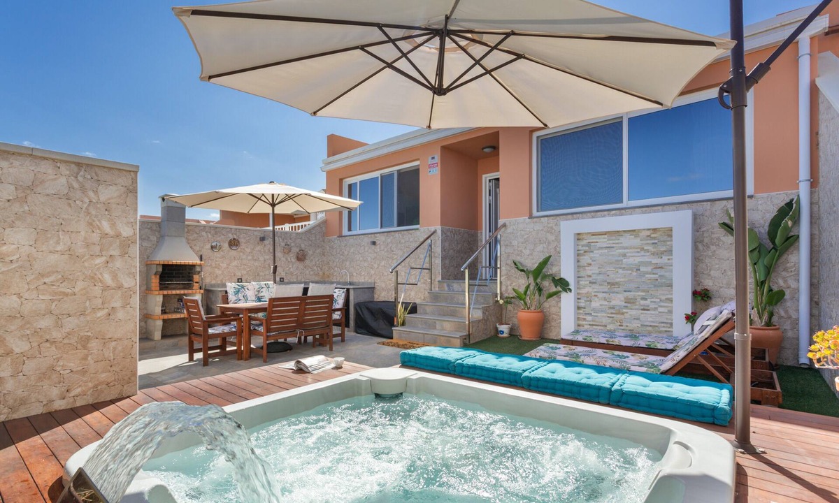 Caleta de Fuste House | Vacation Home 'Kentia' with Sea View, Private Terrace and Wi-Fi
