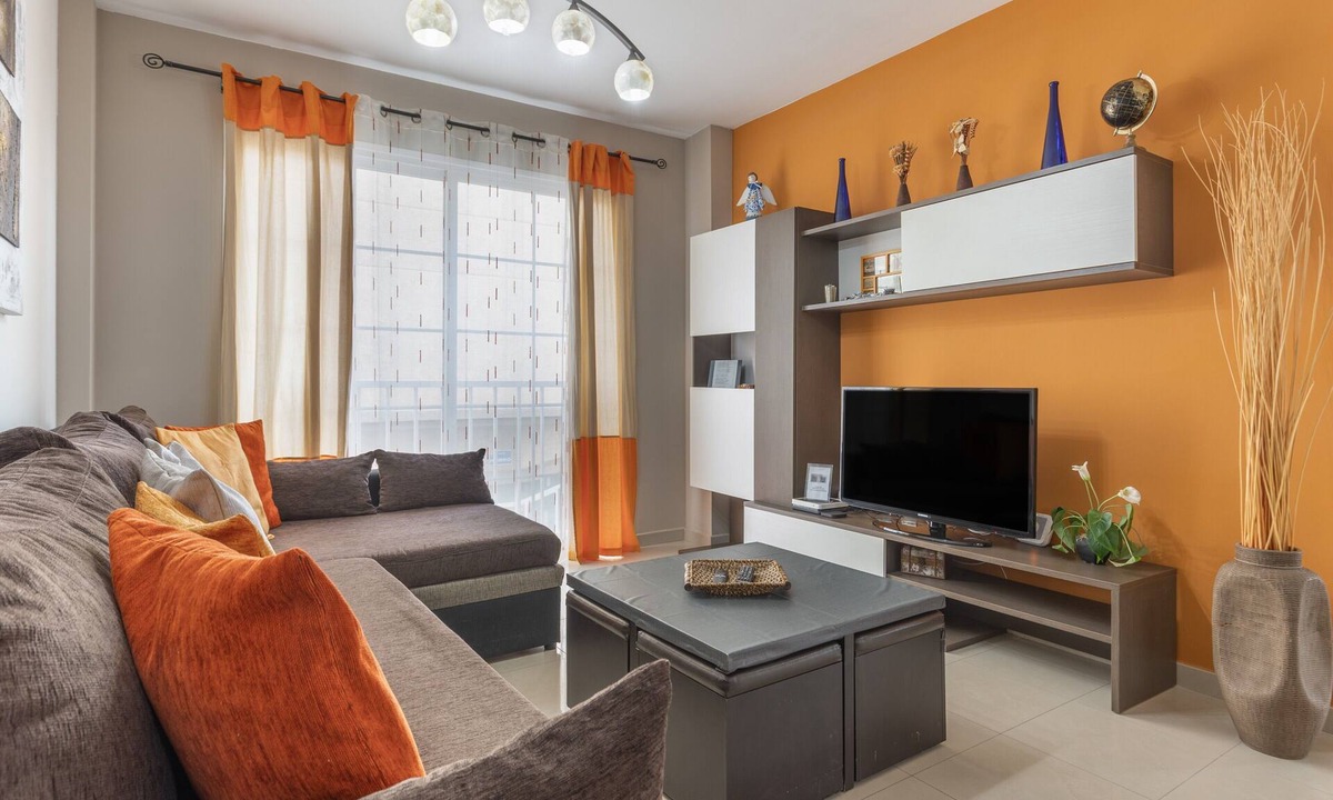 Gran Tarajal Apartment | Vacation Apartment 'Casa Nurita y El Cho' with Sea View, Wi-Fi & Air Conditioning
