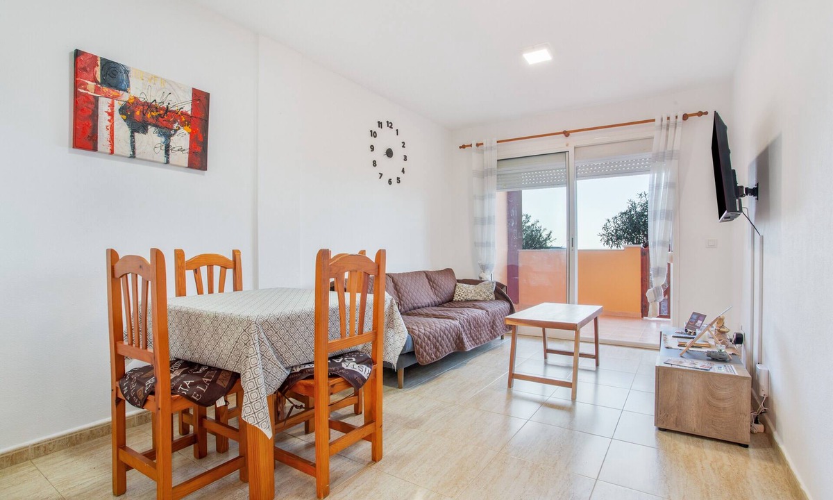 Parque Holandes Apartment | Vacation Apartment 'Los Tinajones' with Sea View, Shared Pool and Wi-Fi